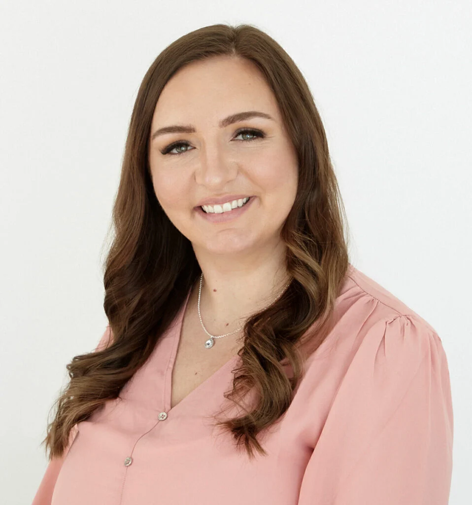 Alyssa Chmarney - CENTURY 21 Fusion agent testimonial headshot