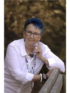 Elaine McMillan, CENTURY 21 Fusion Agent
